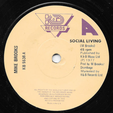 Social Living / Ver