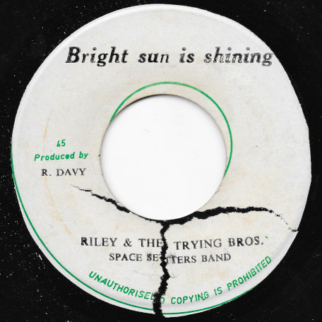 Bright Sun Is Shining / Ver