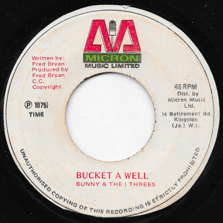 Bucket A Well / Ver